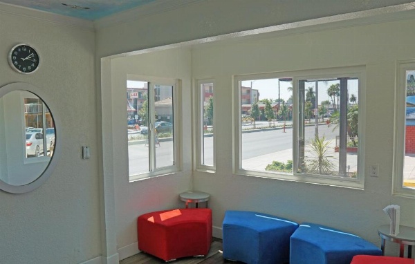 Sea Breeze Inn image 8